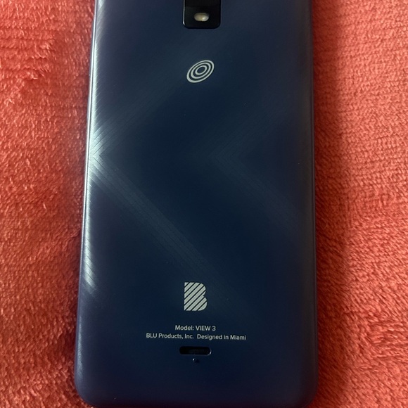 Blu Phone - Picture 6 of 8